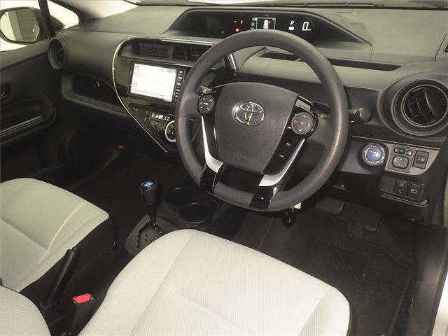 Toyota AQUA 2021 8174724-3
