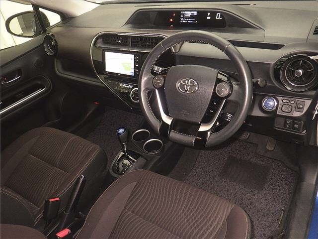 Toyota AQUA 2017 8174725-3