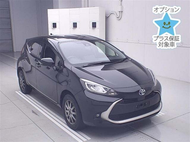 Toyota AQUA 2022 8174734-0