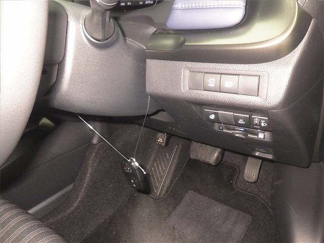 Toyota AQUA 2025 8174735-8
