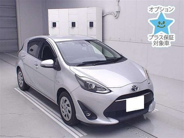 Toyota AQUA 2019 8174736-0
