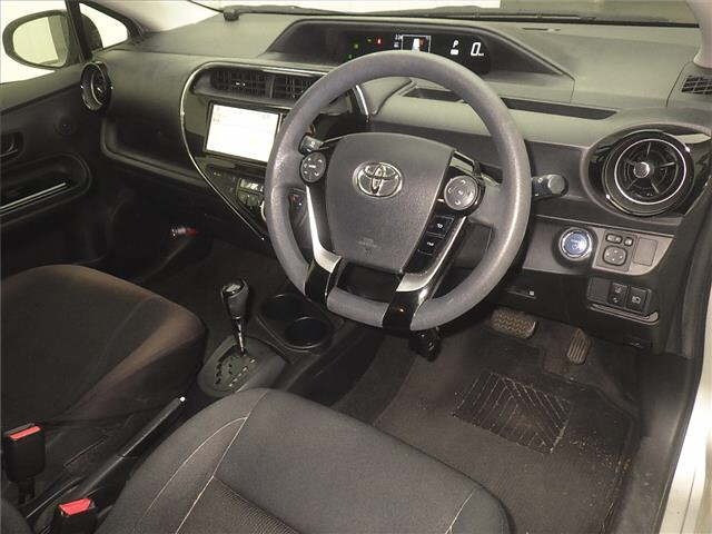 Toyota AQUA 2019 8174736-3