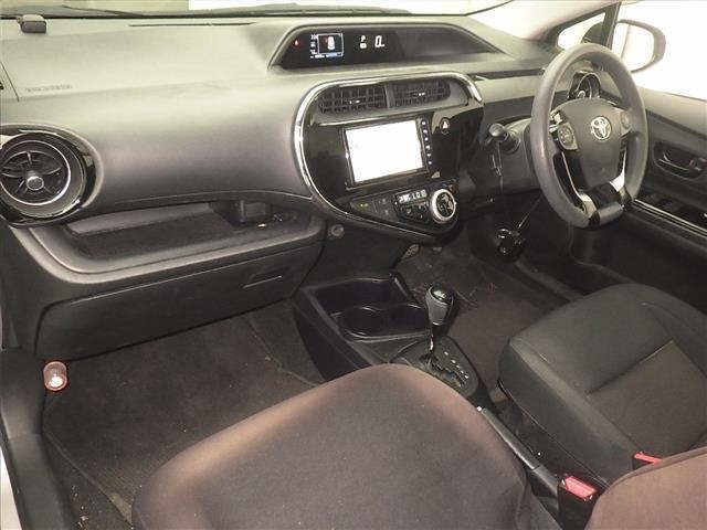 Toyota AQUA 2019 8174736-4