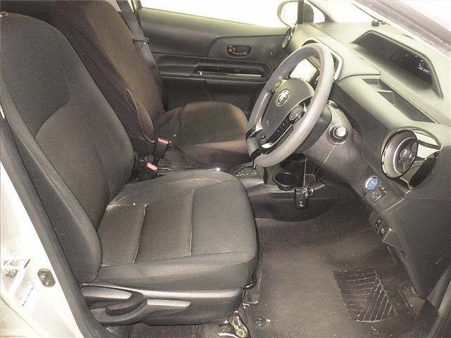 Toyota AQUA 2019 8174736-5