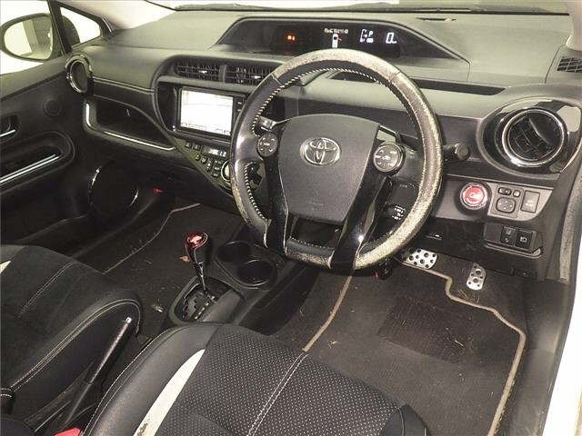 Toyota AQUA 2016 8174738-3
