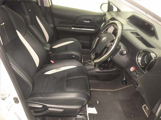 Toyota AQUA 2016 8174738-5