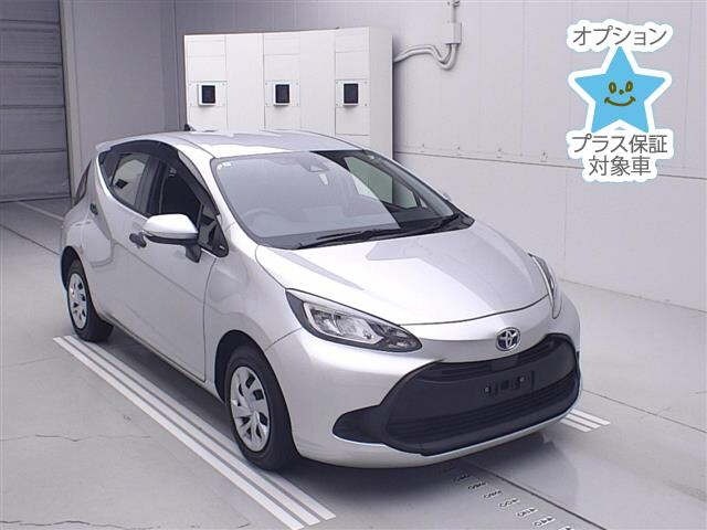Toyota AQUA 2023 8174739-0