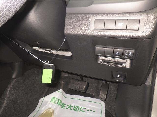 Toyota AQUA 2023 8174739-8