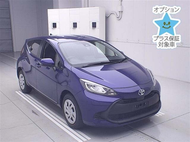 Toyota AQUA 2022 8174740-0