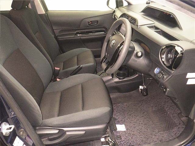 Toyota AQUA 2016 8174743-5
