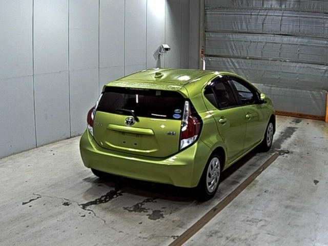 Toyota AQUA 2016 8174746-5