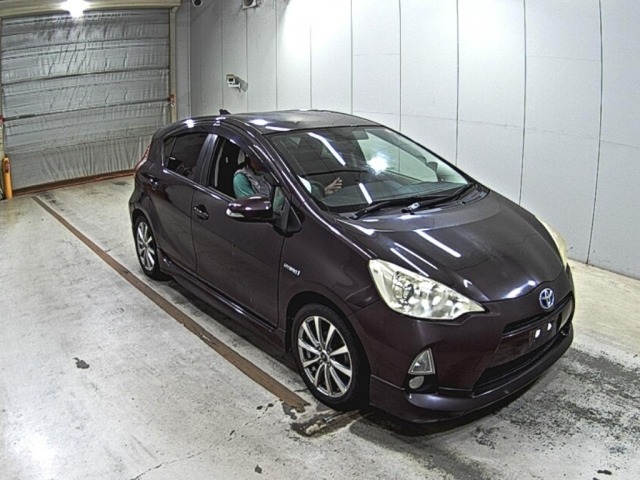 Toyota AQUA 2014 8174747-0