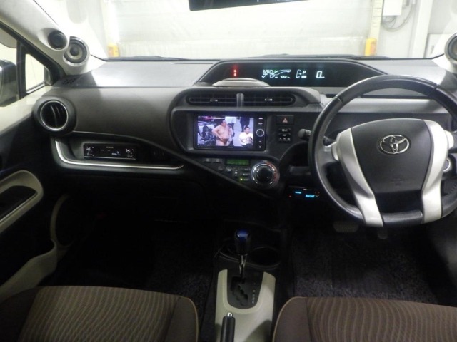 Toyota AQUA 2014 8174747-3