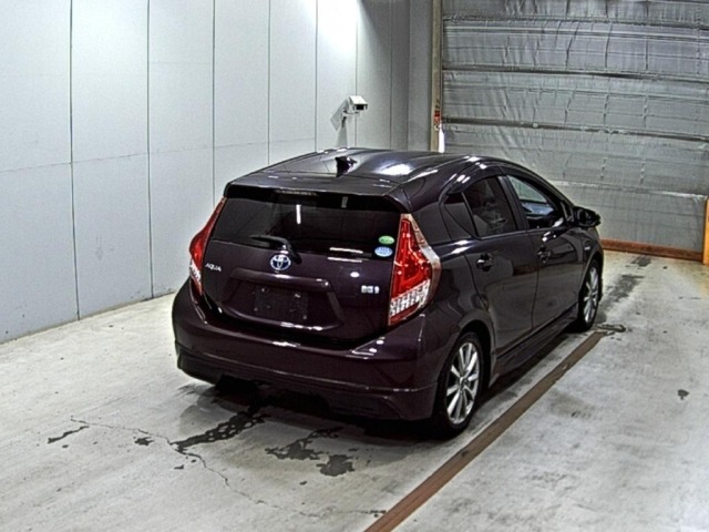 Toyota AQUA 2014 8174747-5