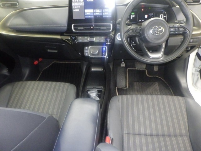 Toyota AQUA 2022 8174748-3