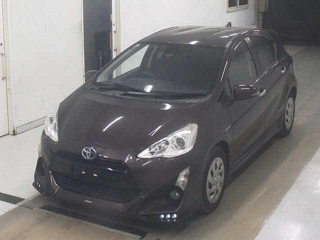 Toyota AQUA 2017 8174750-4
