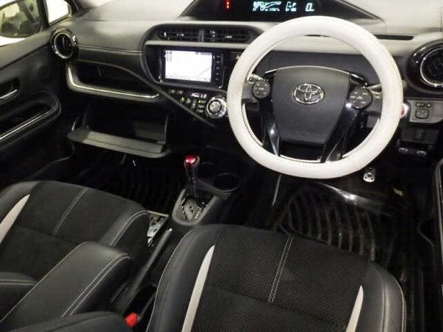 Toyota AQUA 2014 8174751-3