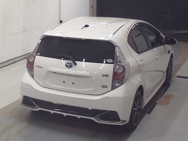 Toyota AQUA 2014 8174751-5