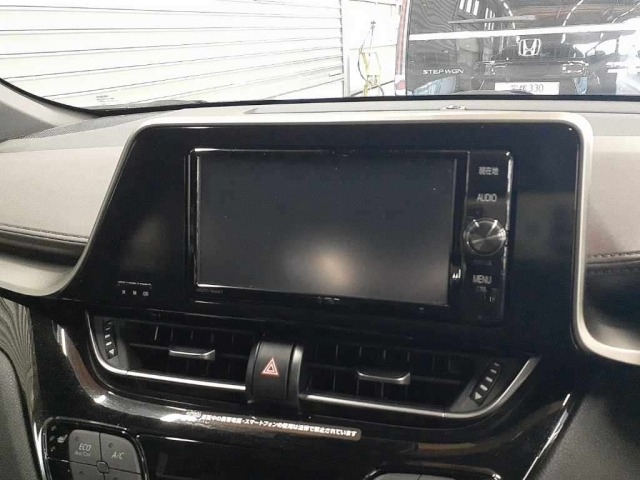 Toyota C-HR 2017 8174769-12