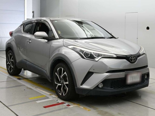 Toyota C-HR 2017 8174769-5