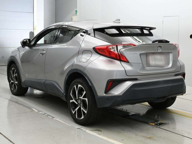 Toyota C-HR 2017 8174769-6