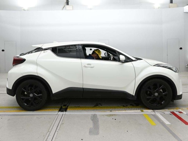 Toyota C-HR 2019 8174770-3