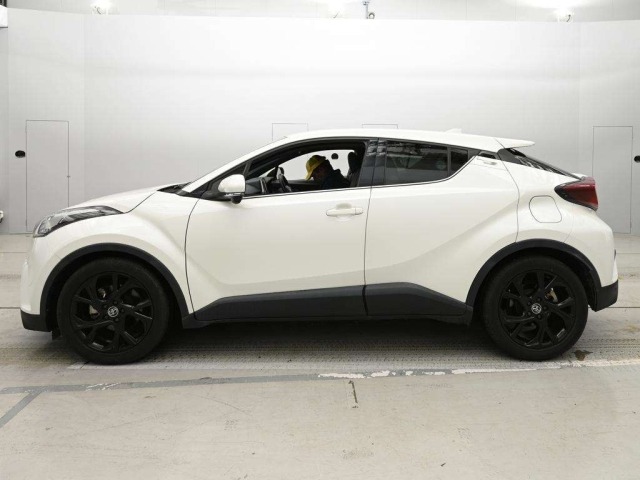 Toyota C-HR 2019 8174770-4