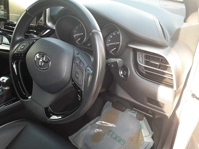 Toyota C-HR 2019 8174770-9