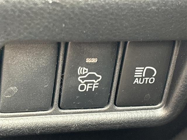 Toyota C-HR 2017 8174790-10