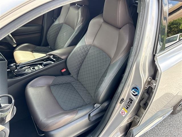Toyota C-HR 2017 8174790-12