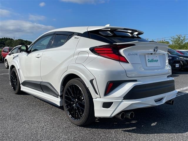 Toyota C-HR 2022 8174792-14