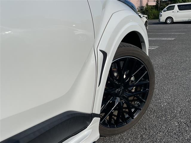 Toyota C-HR 2022 8174792-17