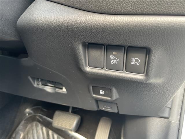 Toyota C-HR 2017 8174793-10