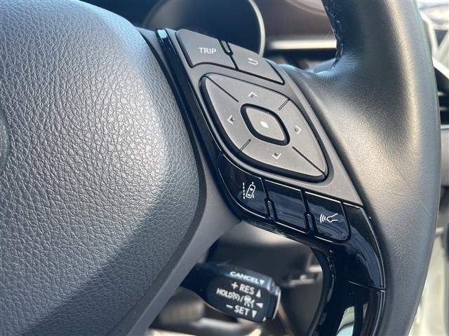 Toyota C-HR 2017 8174793-7