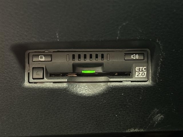 Toyota C-HR 2017 8174794-10