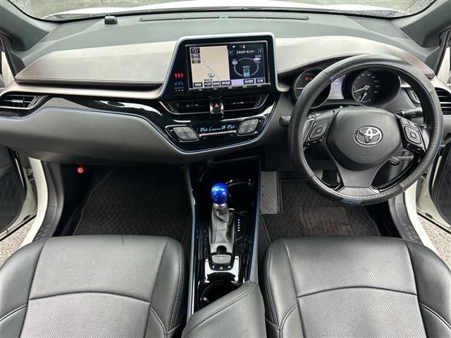 Toyota C-HR 2017 8174794-16