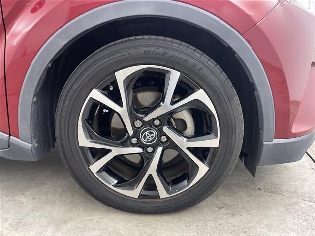 Toyota C-HR 2017 8174795-12