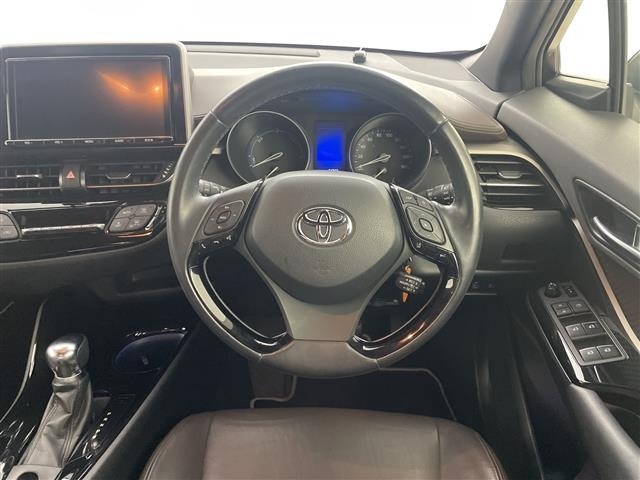 Toyota C-HR 2017 8174795-14