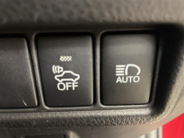 Toyota C-HR 2017 8174795-21