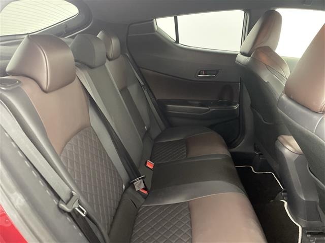 Toyota C-HR 2017 8174795-8
