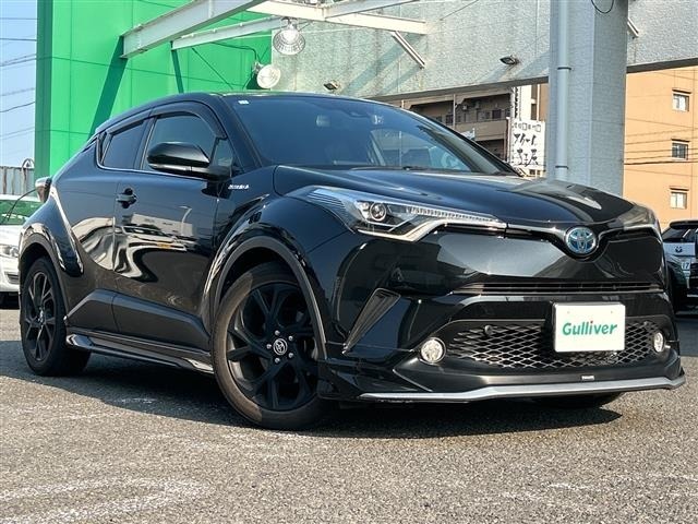 Toyota C-HR 2017 8174796-0