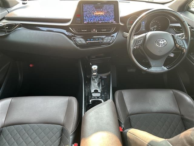 Toyota C-HR 2017 8174796-14