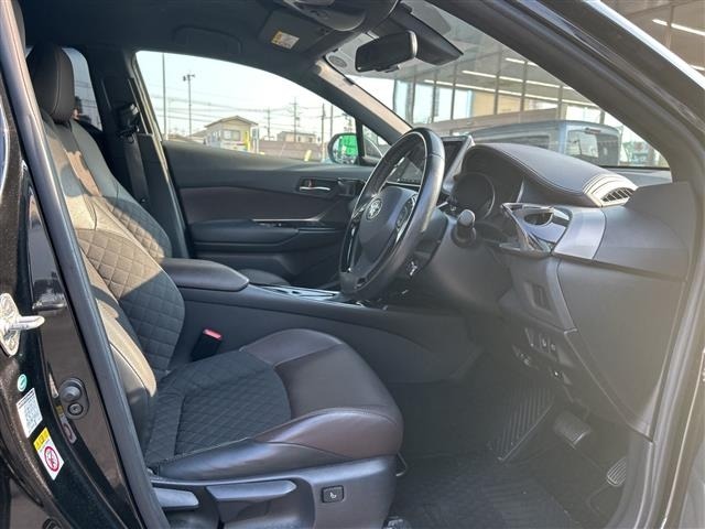 Toyota C-HR 2017 8174796-15