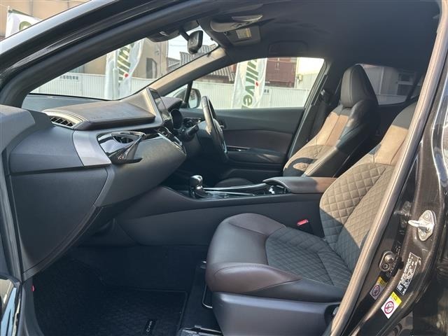 Toyota C-HR 2017 8174796-17