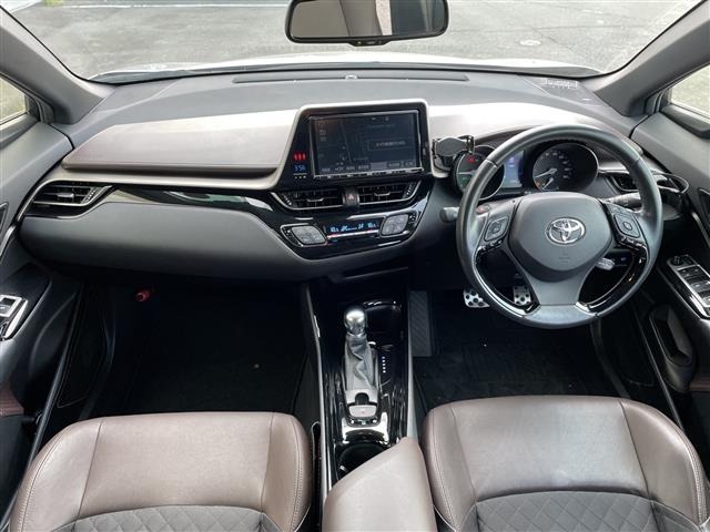 Toyota C-HR 2017 8174799-15