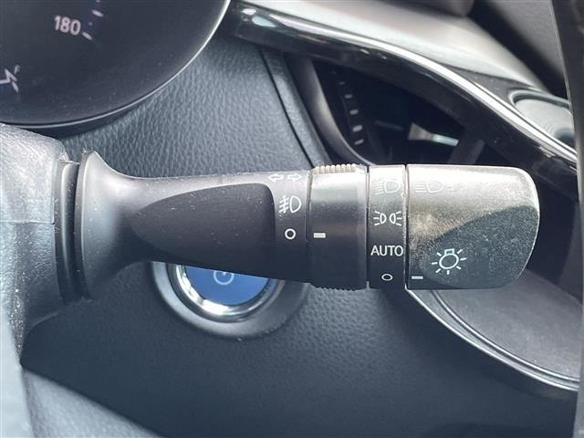 Toyota C-HR 2017 8174799-9