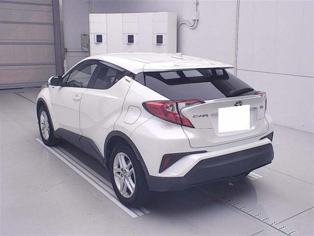 Toyota C-HR 2020 8174804-1