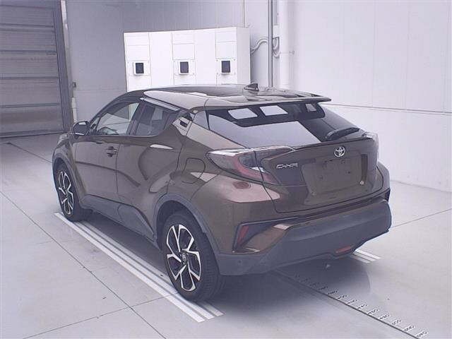 Toyota C-HR 2016 8174807-1