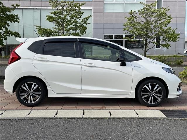 Honda FIT 2017 8173298-22