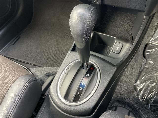Honda FIT 2013 8173353-1